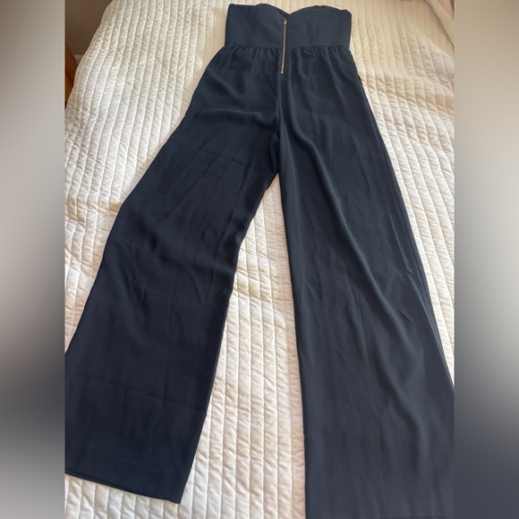 Lilly Pulitzer Black and Gold Strapless Jumpsuit. Size 6 - Picture 6 of 11